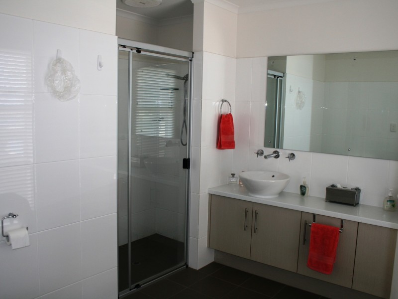 42 Marina Drive, Port Vincent SA 5581