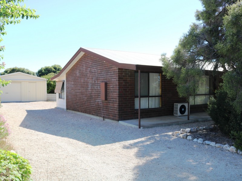 22 Fourth Street, Wool Bay SA 5575