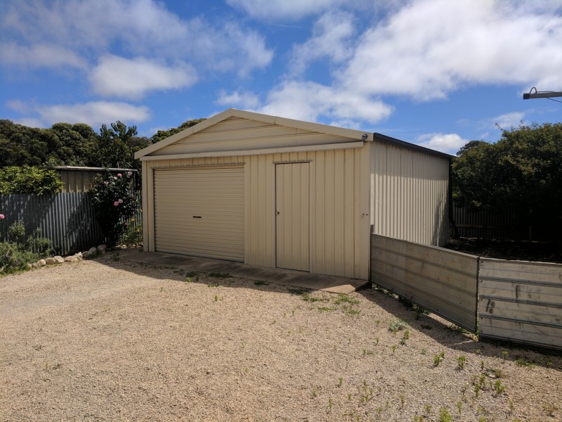 22 Fourth Street, Wool Bay SA 5575