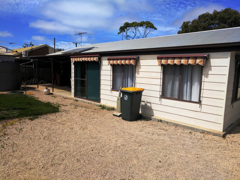 22 Fourth Street, Wool Bay SA 5575