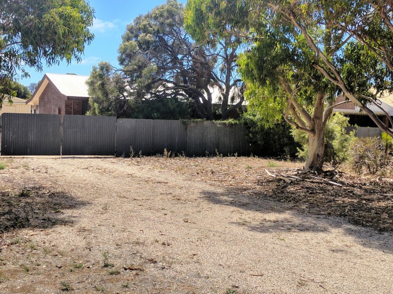 22 Fourth Street, Wool Bay SA 5575