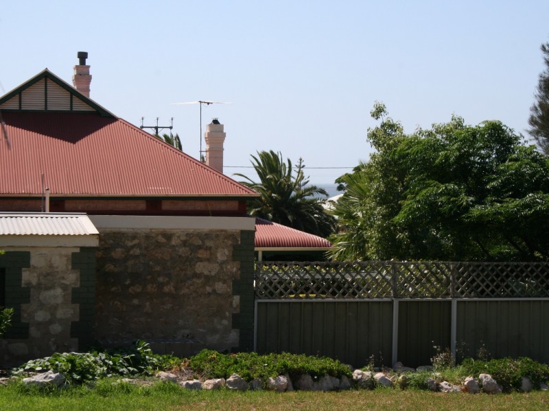 2/4 Parsons Street, Port Vincent SA 5581