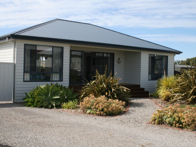 9 Kooringa Street, Port Vincent SA 5581