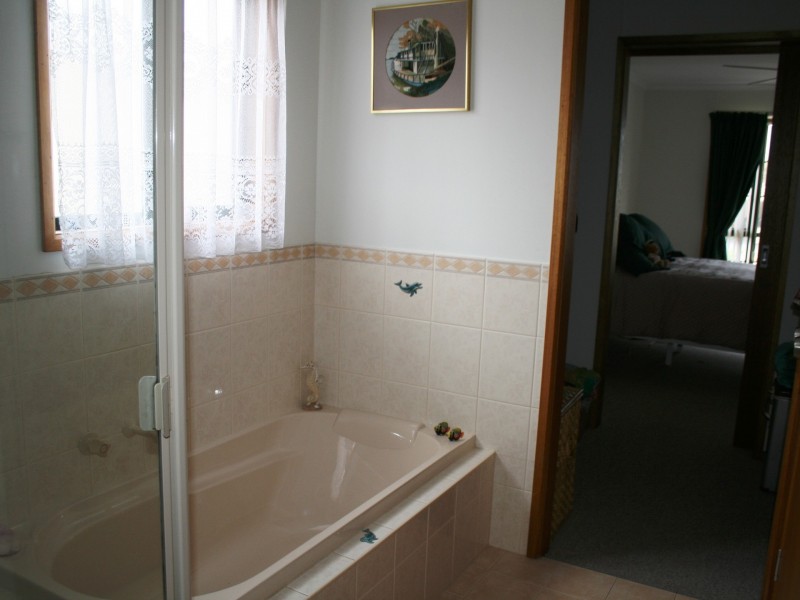 5 Hawk Road, Port Vincent SA 5581