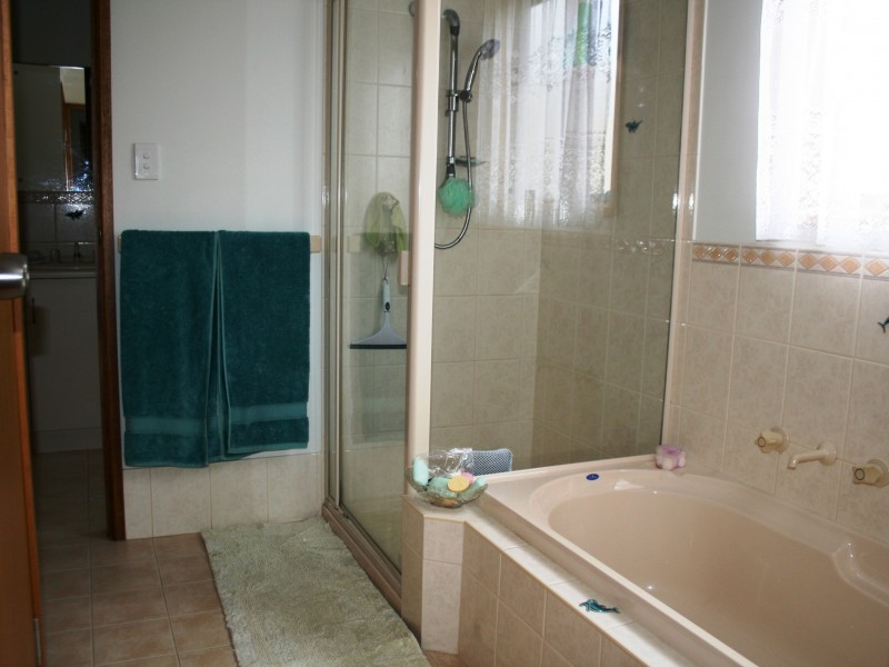 5 Hawk Road, Port Vincent SA 5581