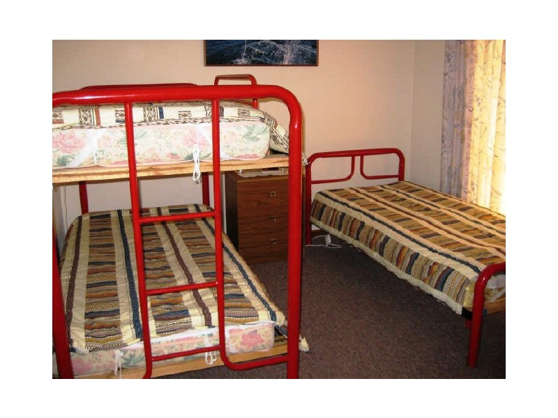 Unit 2/ O’Halloran Parade & Henry St., Edithburgh SA 5583