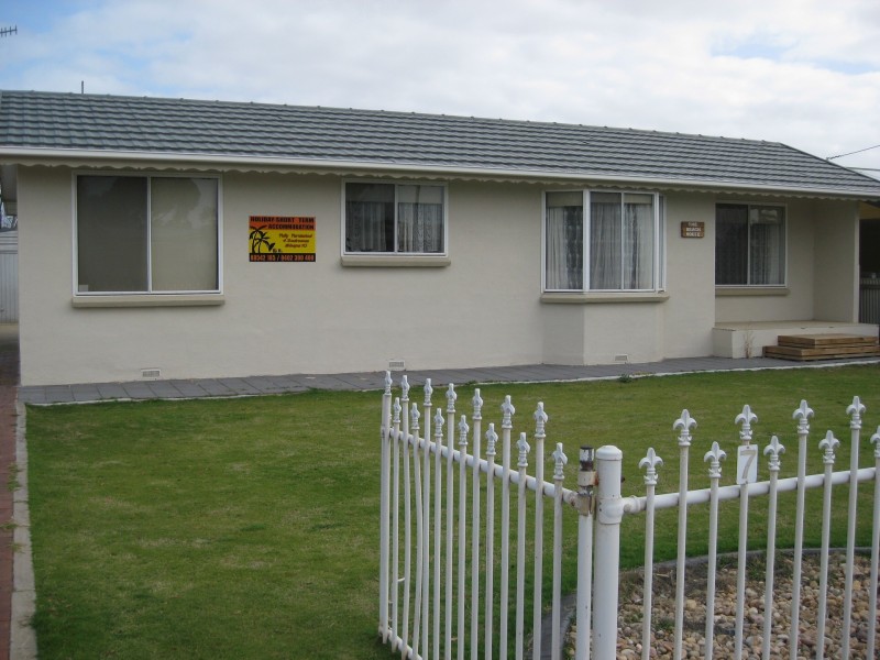 7 Bennett St, Port Vincent SA 5581