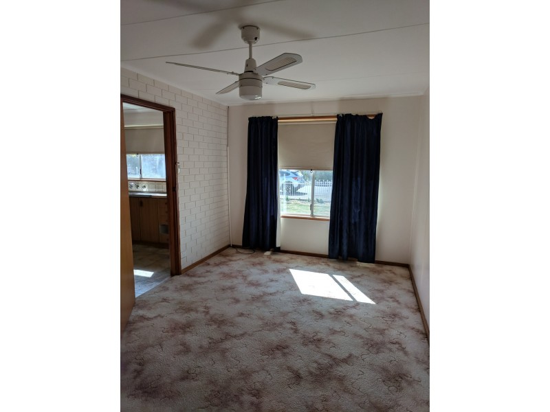 7 Bennett St, Port Vincent SA 5581