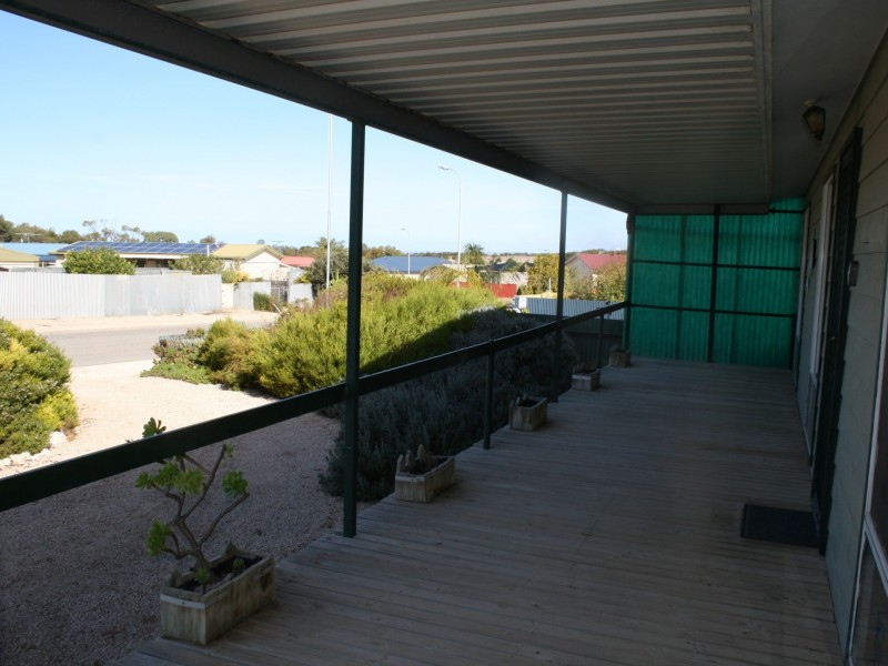 3 Douglas Court, Tiddy Widdy Beach SA 5571