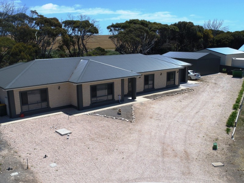 8 John Robb Crt, Port Vincent SA 5581