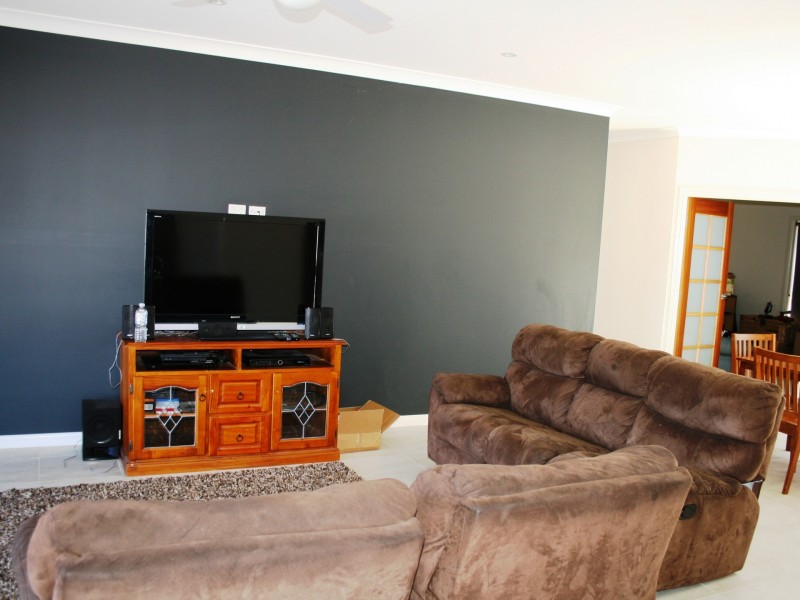 8 John Robb Crt, Port Vincent SA 5581