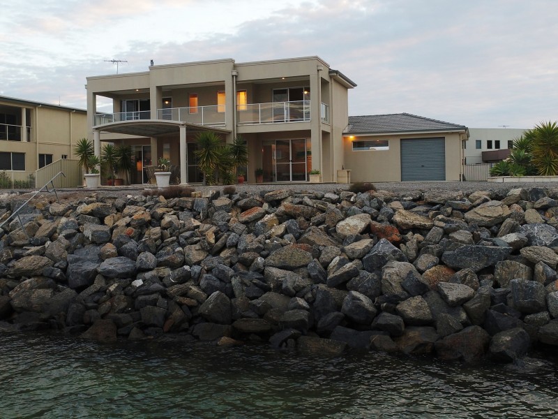 59 Marina Drive, Port Vincent SA 5581