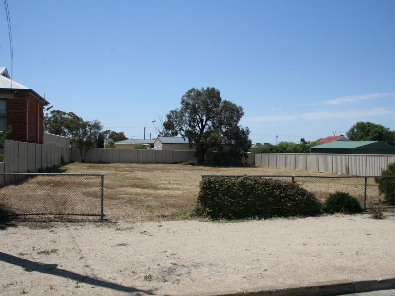 4 Clementina Street, Price SA 5570