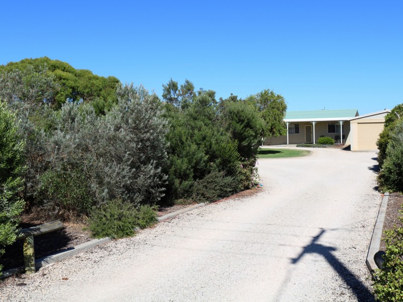 41 Sixth Street, Wool Bay SA 5575