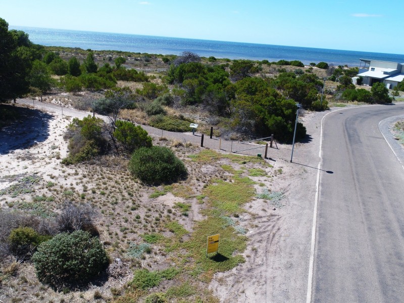 707 Outlook Rd, Black Point SA 5571