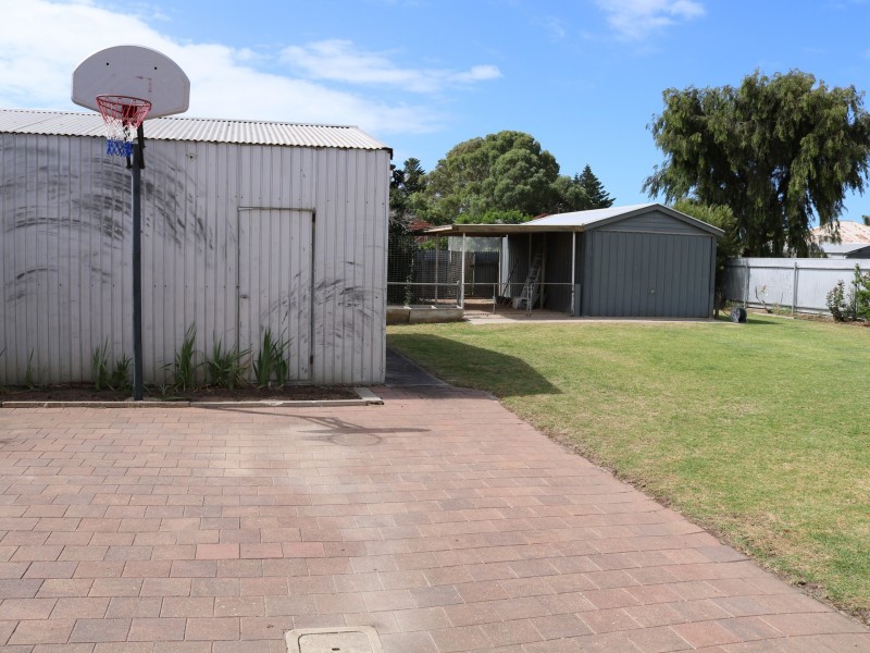 11 Curramulka Road, Port Vincent SA 5581