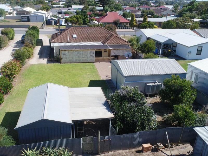 11 Curramulka Road, Port Vincent SA 5581