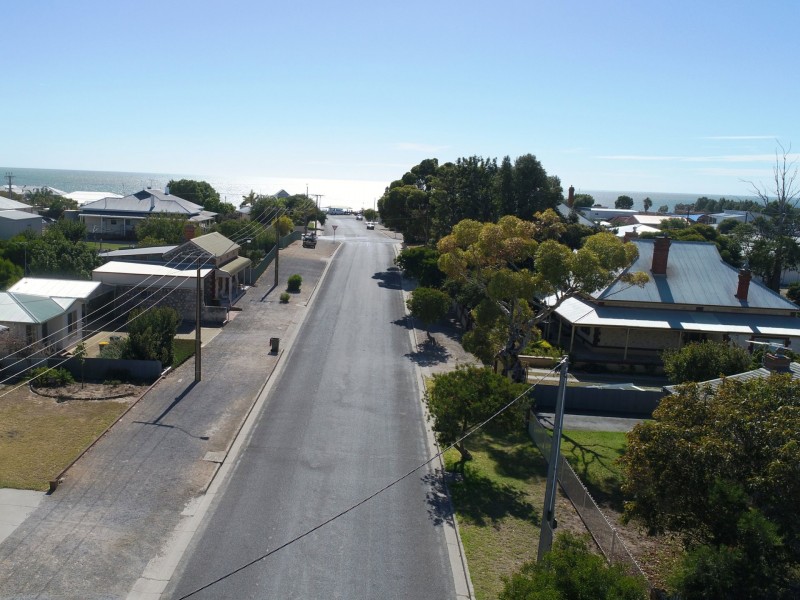 11 Curramulka Road, Port Vincent SA 5581