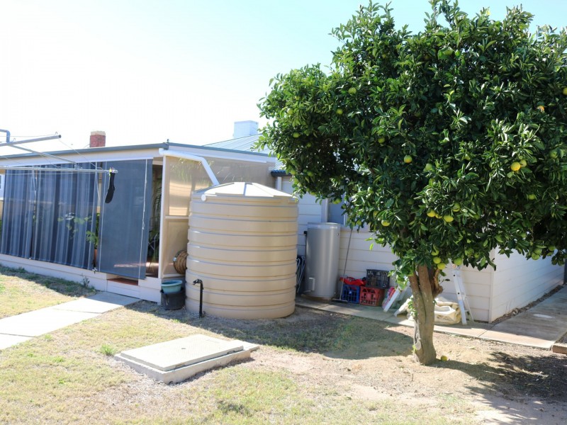 8 Eldon Street, Maitland SA 5573