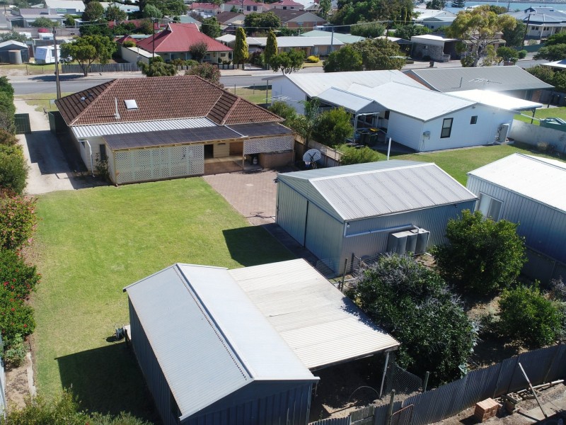 11 Curramulka Road, Port Vincent SA 5581