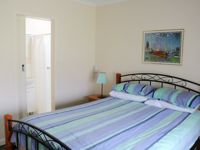 11 Curramulka Road, Port Vincent SA 5581