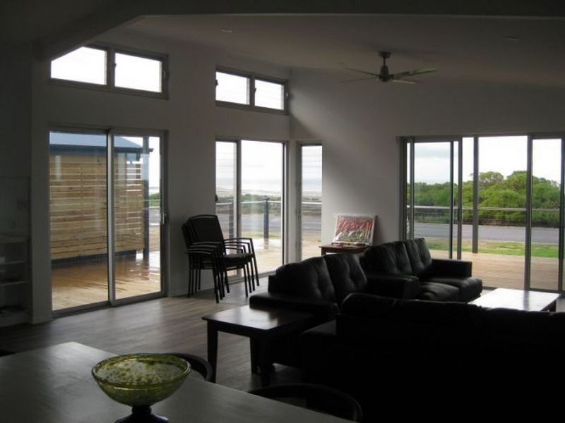 44 Esplanade, Port Vincent SA 5581