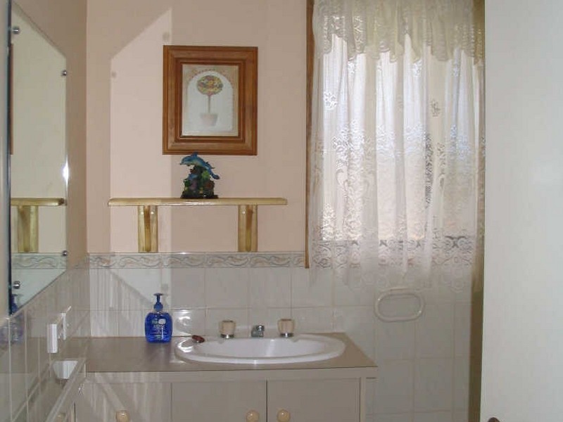 66 Minlaton Road, Port Vincent SA 5581