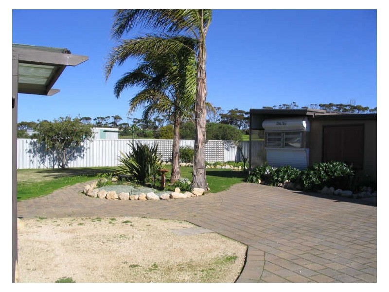 66 Minlaton Road, Port Vincent SA 5581
