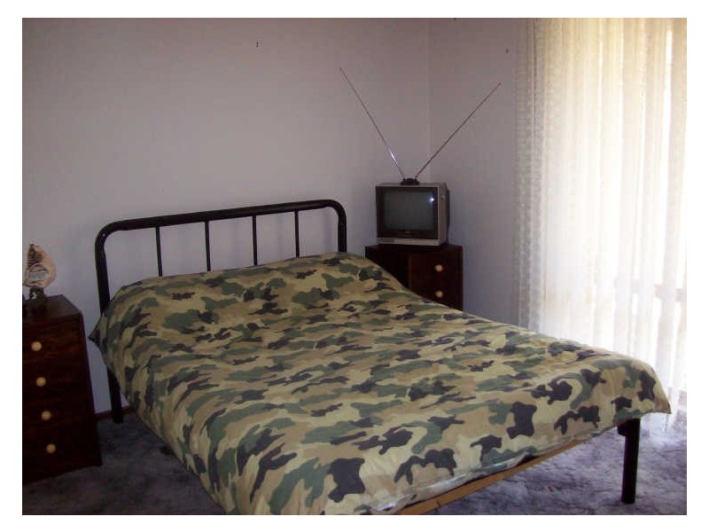 6 Young Ave, Port Vincent SA 5581