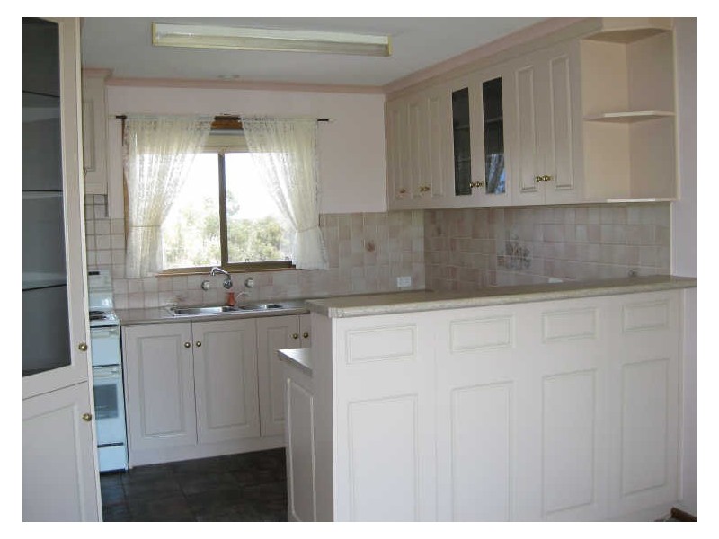1 Buttfield Avenue, Port Vincent SA 5581