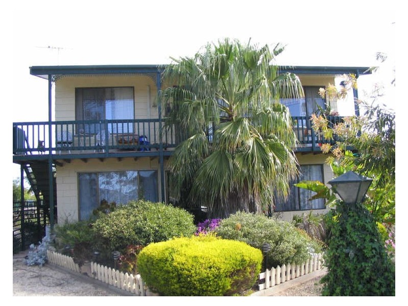 1 Buttfield Avenue, Port Vincent SA 5581