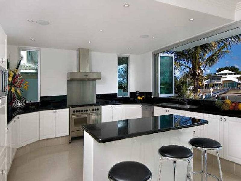 24 Cypress Court, Minyama QLD 4575