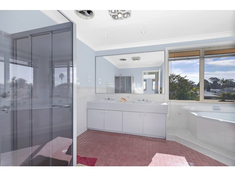 15 Naelcm Avenue, Killarney Vale NSW 2261