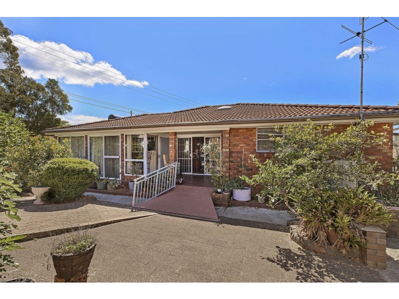 48 Lucas Crescent, Berkeley Vale NSW 2261