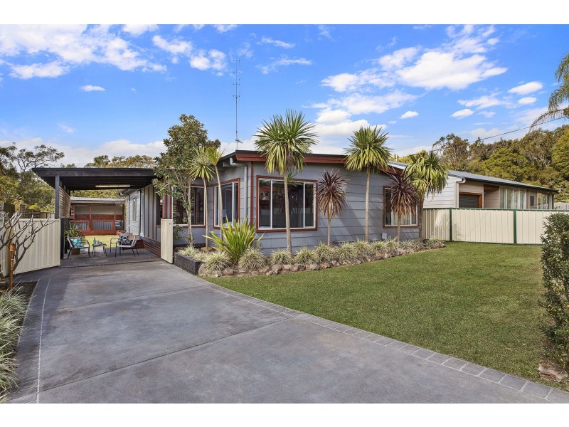 2 Mackay Drive, Tumbi Umbi NSW 2261