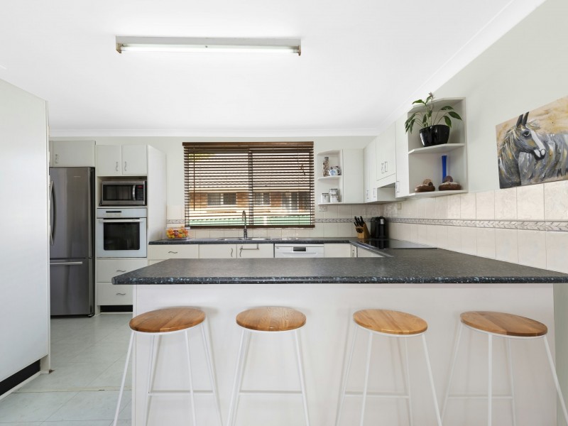 66 Bass Avenue, Killarney Vale NSW 2261