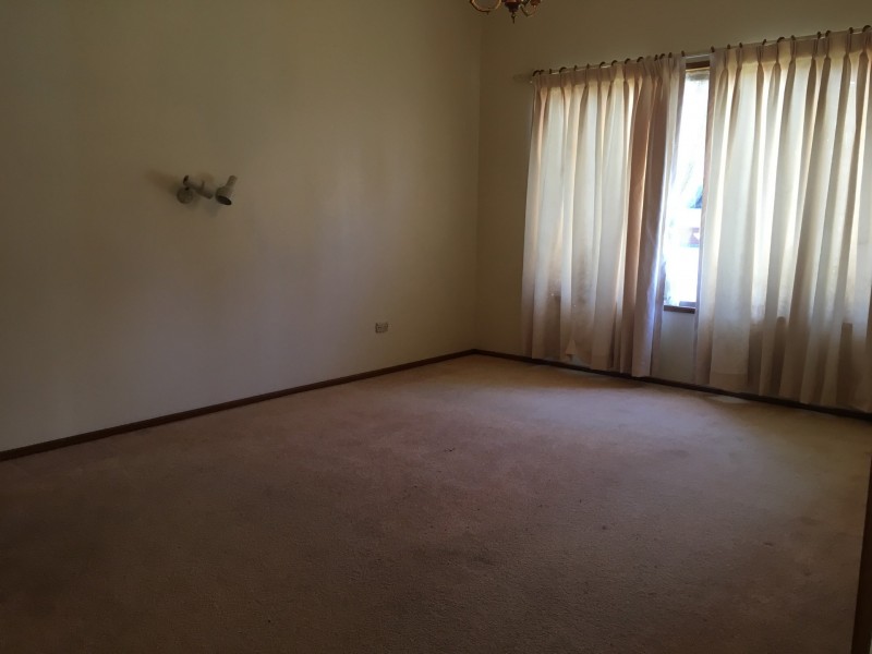 1 Sunshine Ave, Chittaway Point NSW 2261