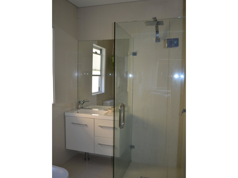 33 South Street, Killarney Vale NSW 2261