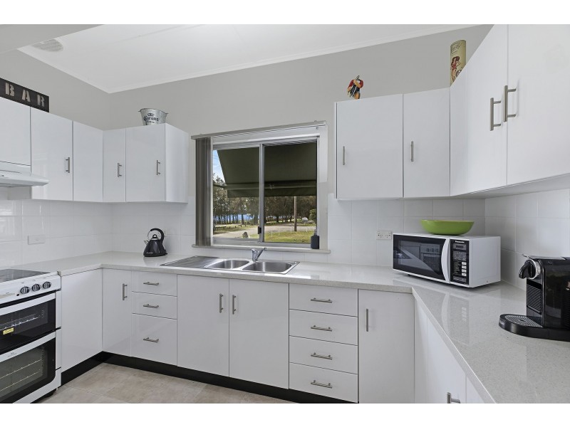 60 Lucinda Avenue, Killarney Vale NSW 2261