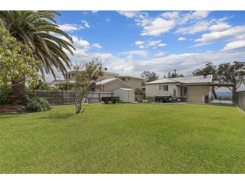 60 Lucinda Avenue, Killarney Vale NSW 2261