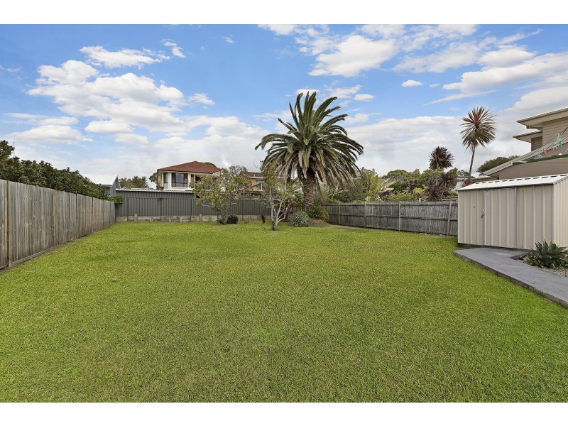 60 Lucinda Avenue, Killarney Vale NSW 2261