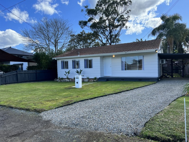 14 Echidna, Berkeley Vale NSW 2261