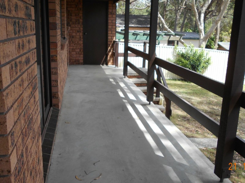 49 Audie Parade, Berkeley Vale NSW 2261