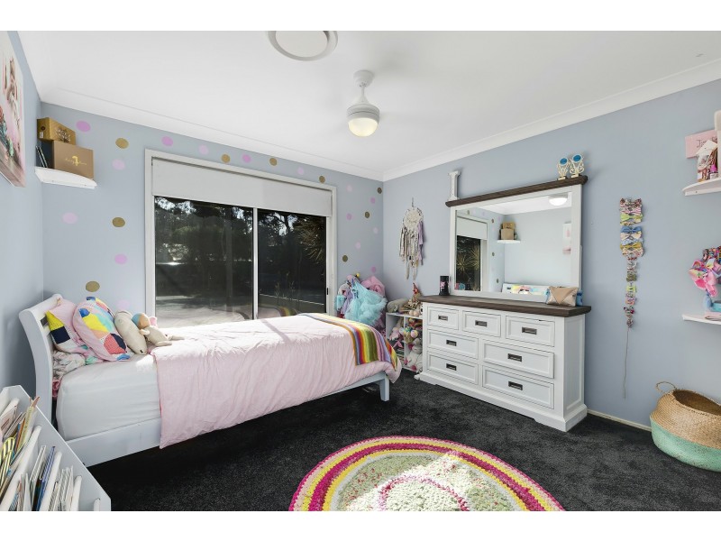 15 Kerry Crescent, Berkeley Vale NSW 2261