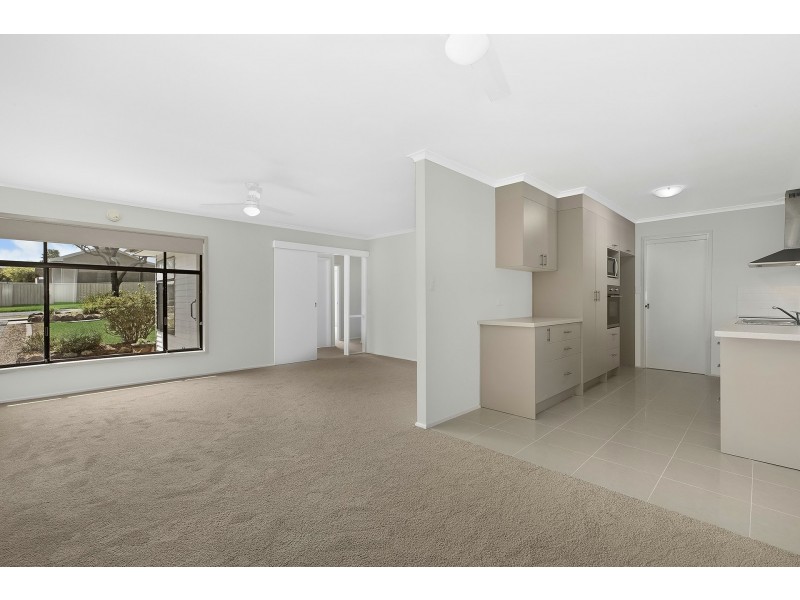 40 George Hely Crescent, Killarney Vale NSW 2261