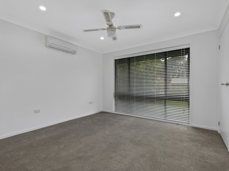1 Harwood Close, Mannering Park NSW 2259