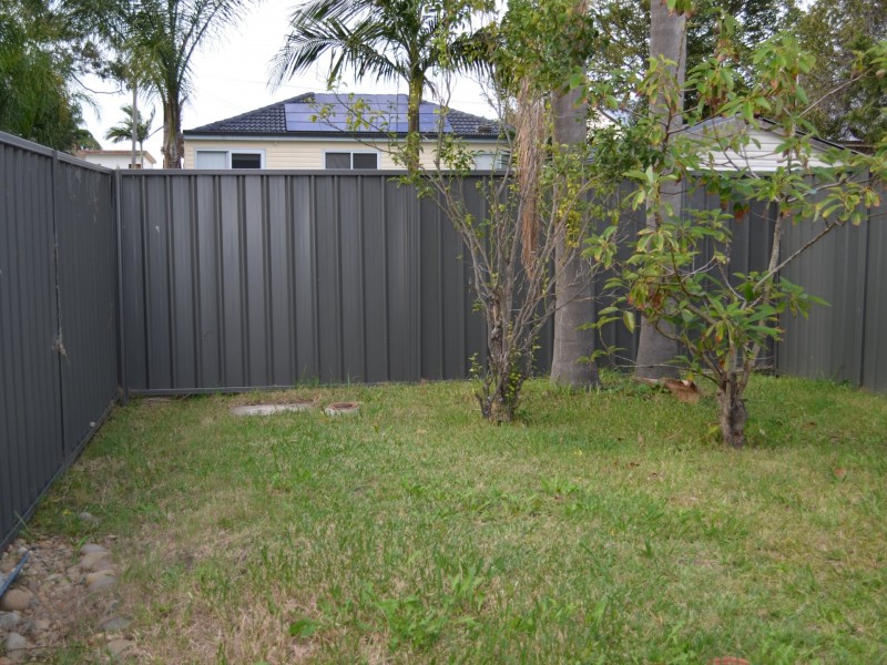 18A Macarthur St, Killarney Vale NSW 2261