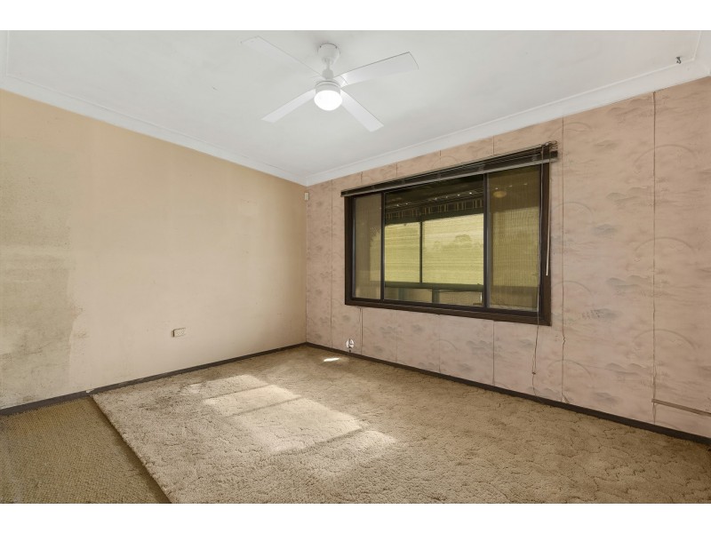33 Mawson Drive, Killarney Vale NSW 2261
