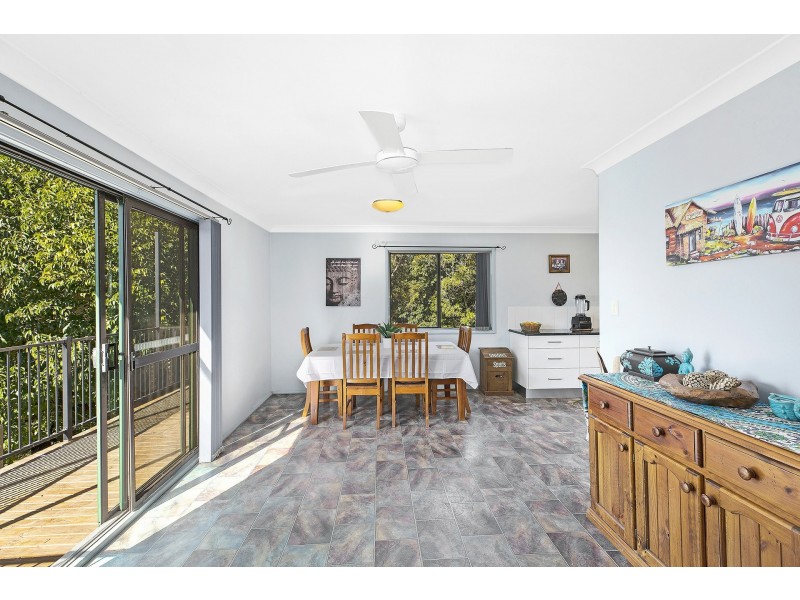 77 Wyong Road, Berkeley Vale NSW 2261