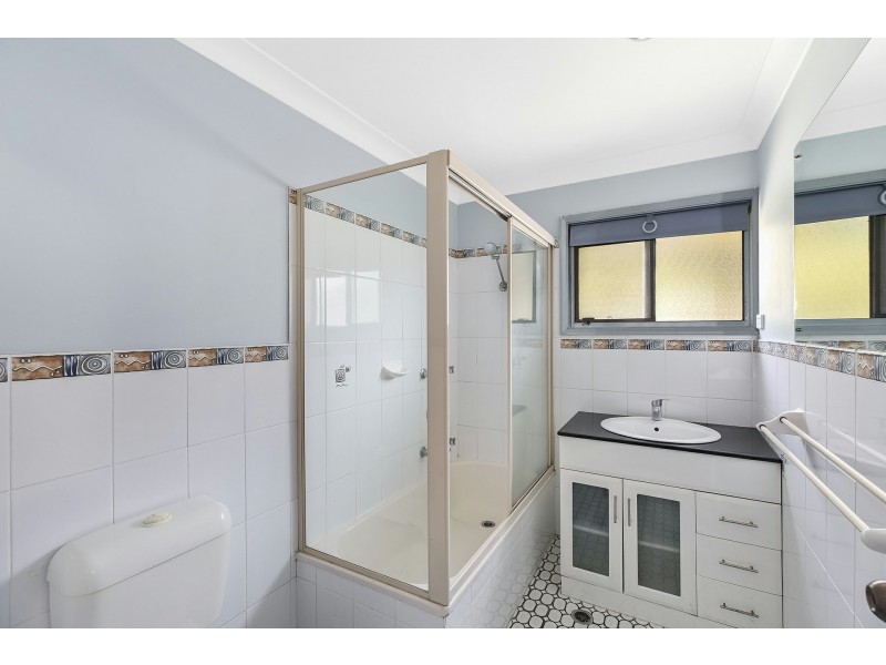 77 Wyong Road, Berkeley Vale NSW 2261